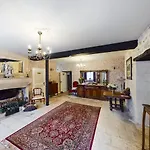 Chateau De Sauge Homestay Saivres