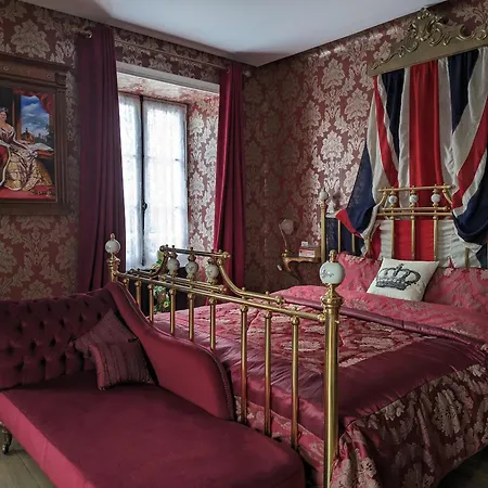 Chateau De Sauge Проживание в семье *