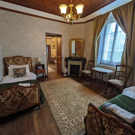 Kwatera prywatna Chateau De Sauge *