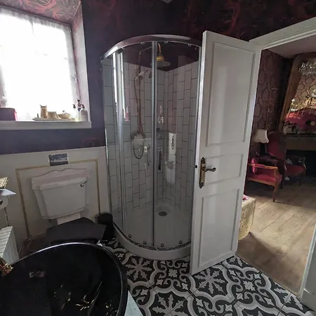 Проживание в семье Chateau De Sauge Saivres