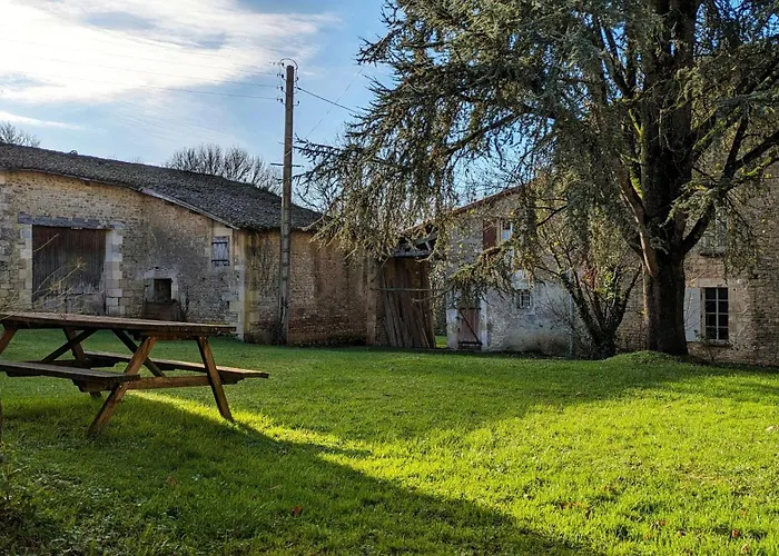 Chateau De Sauge * Saivres